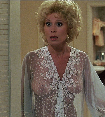 Leslie Easterbrook