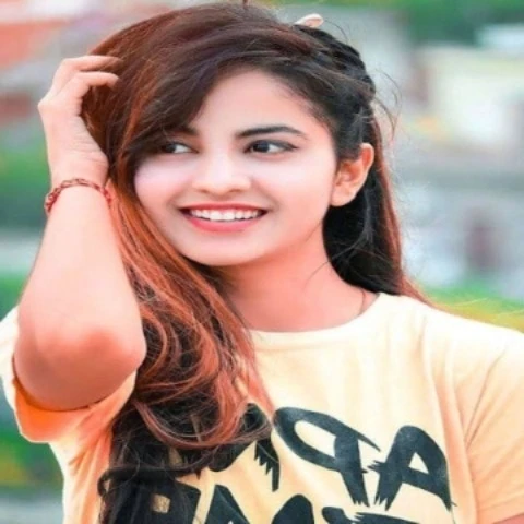 Stylish Alia